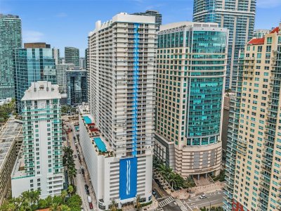 Comprar apartamento no The Club At Brickell Bay 2119