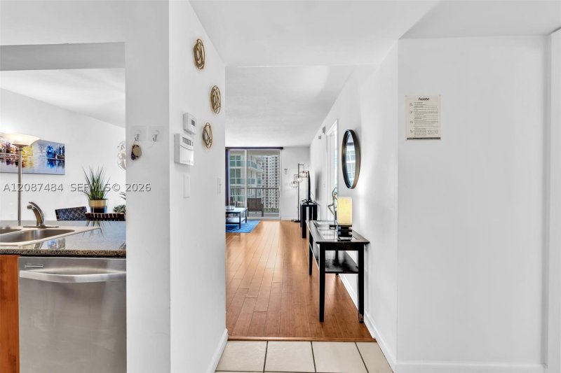 Comprar apartamento no The Club At Brickell Bay 2119