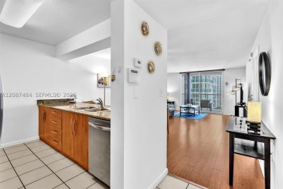 Comprar apartamento no The Club At Brickell Bay 2119
