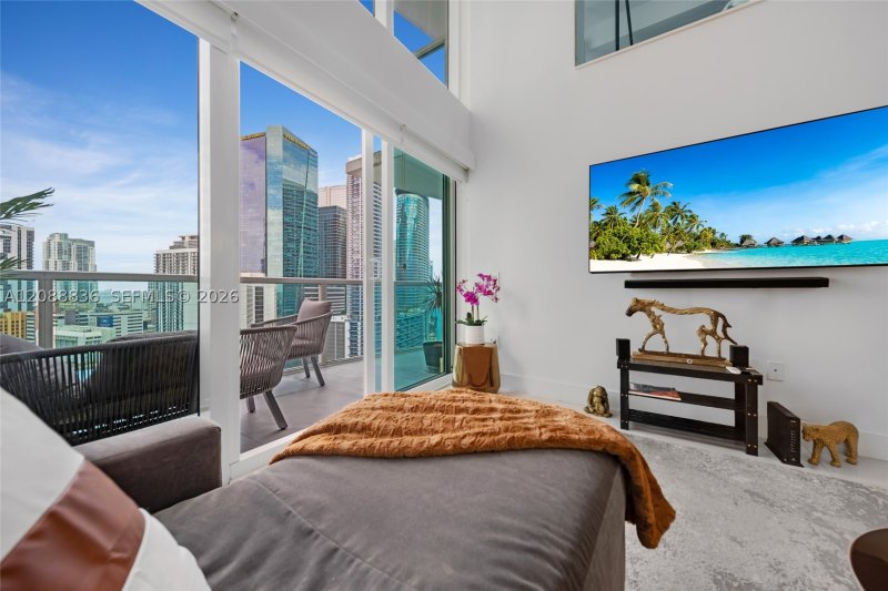 Property photo # 8