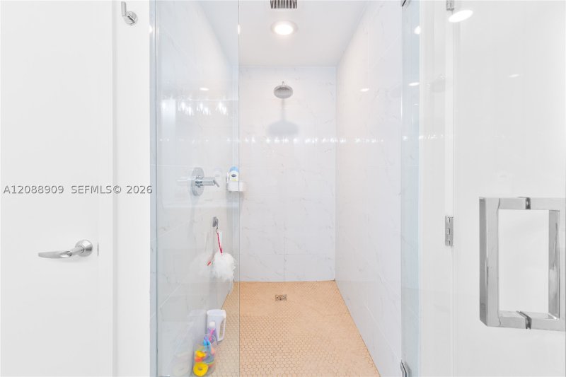 Comprar apartamento en The Harbour 707