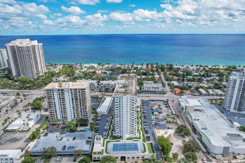Condo for sale at Berkley South 17B