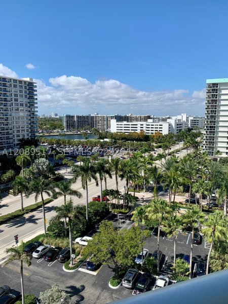 Condo for sale at Tides Hollywood Beach 10W