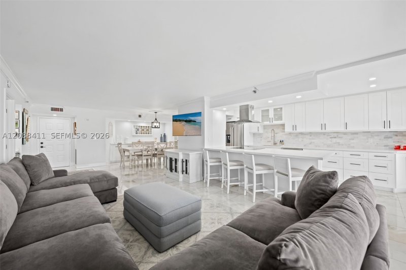 Condo for sale at The Summit 1008N