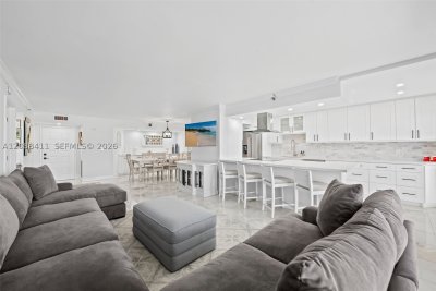 Comprar apartamento en The Summit 1008N