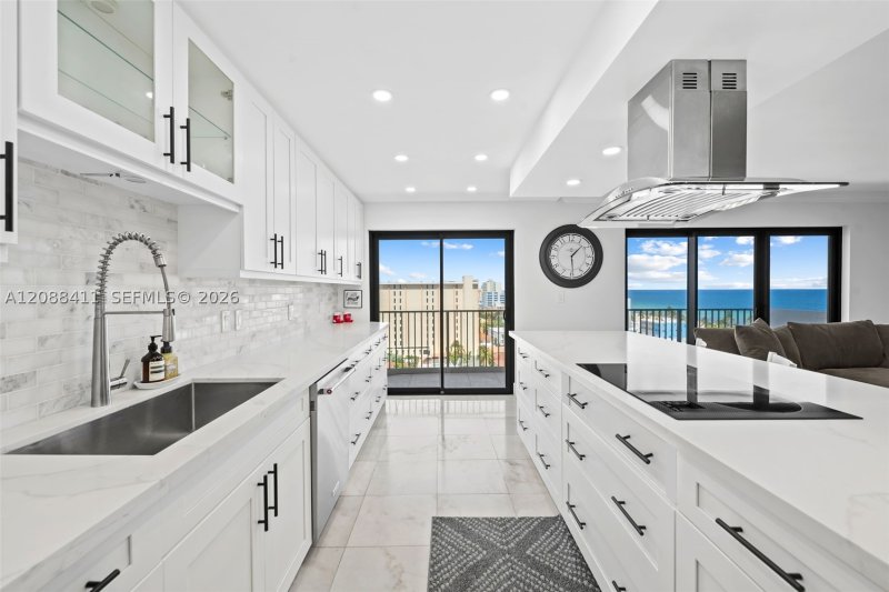 Condo for sale at The Summit 1008N