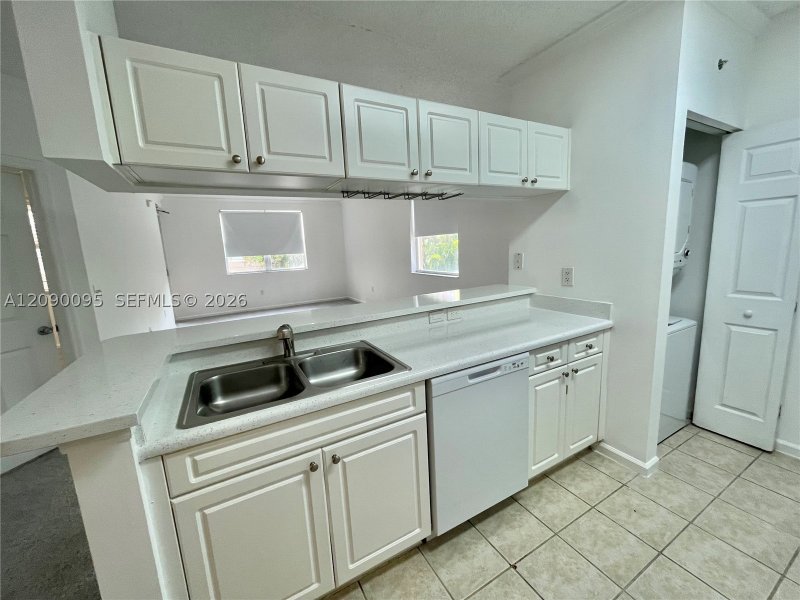 Alquiler de apartamento en Porto Bellagio 3213