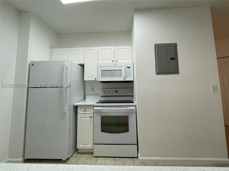 Alquiler de apartamento en Porto Bellagio 3213