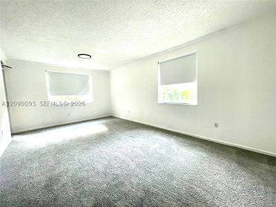 Alquiler de apartamento en Porto Bellagio 3213