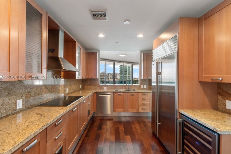 Property photo # 6