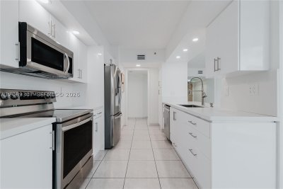 Oceania 3 Apt #338