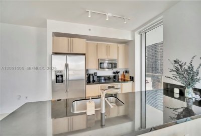 Comprar apartamento no Axis on Brickell South Tower 2201-S