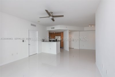 Comprar apartamento no 360 Condominium East 507
