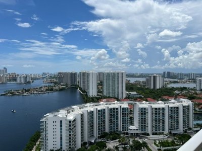 Comprar apartamento no Aventura Marina II LPH14