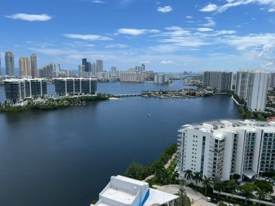 Comprar apartamento no Aventura Marina II LPH14