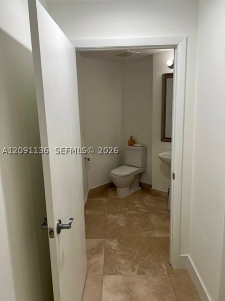 Condo for sale at Aventura Marina II LPH14