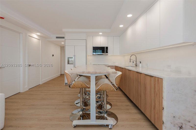 Comprar apartamento en Roney Palace 834