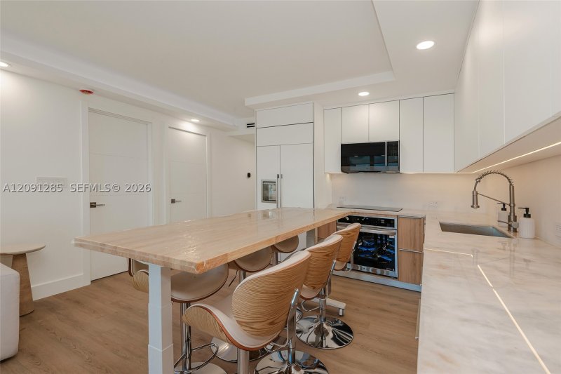 Comprar apartamento en Roney Palace 834