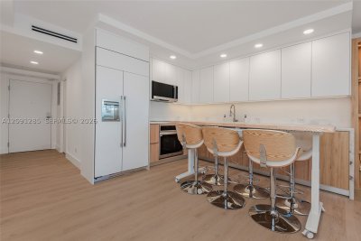 Comprar apartamento en Roney Palace 834