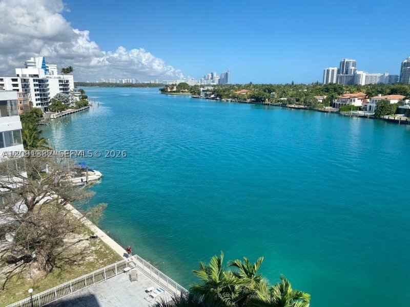 Property photo # 0