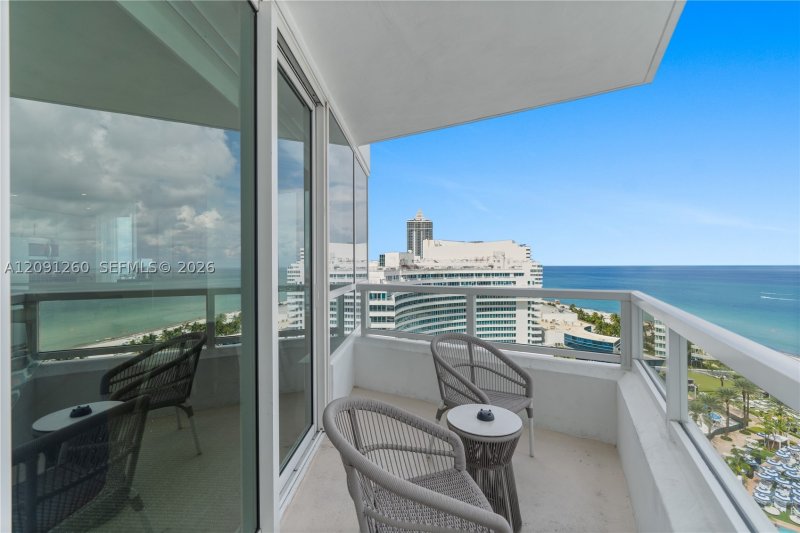 Comprar apartamento no Fontainebleau II 1703