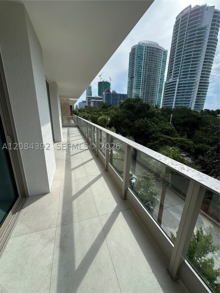 Condo for sale at 2200 Brickell 313