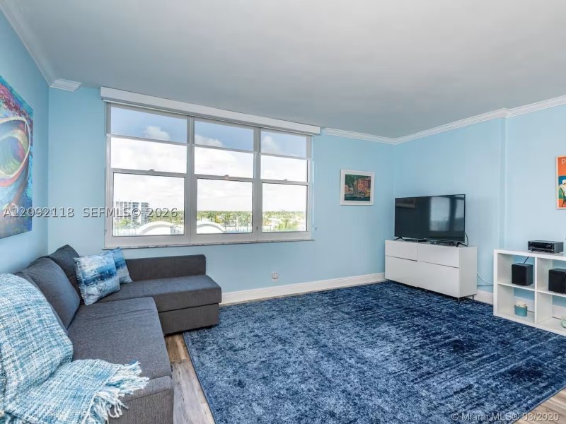 Alquiler de apartamento en The Wave Condo 627