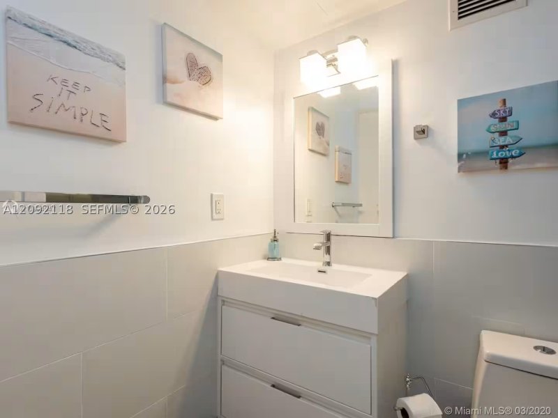 Alquiler de apartamento en The Wave Condo 627