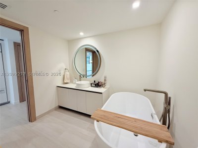 Comprar apartamento no Icon Brickell Tower II 5106