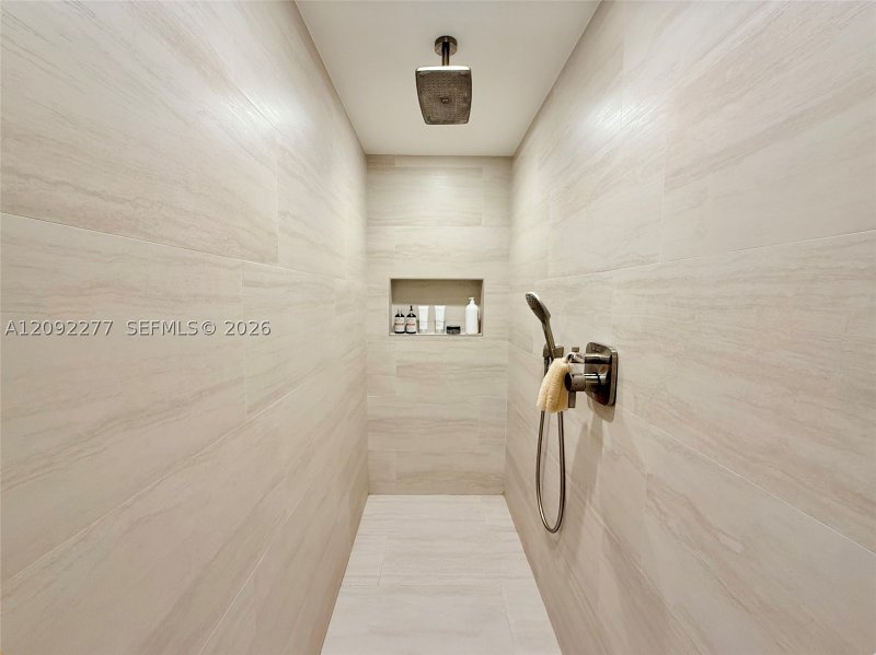 Condo for sale at Icon Brickell Tower II 5106