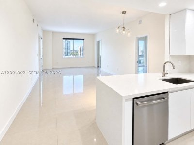 Ten Aragon Apt #910