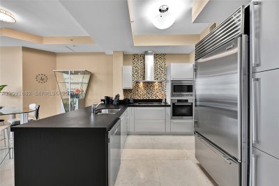 Aluguel de apartamento no Trump Royale 4102
