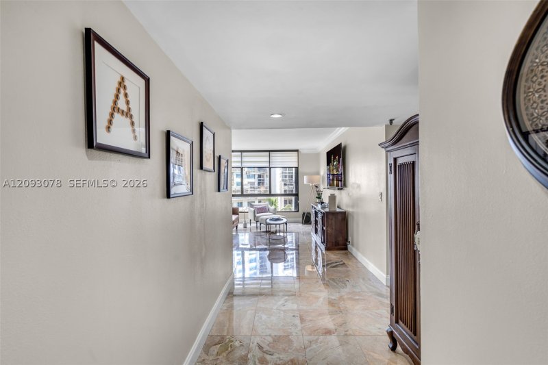 Comprar apartamento en Brickell Key One A700