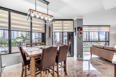 Comprar apartamento no Brickell Key One A700