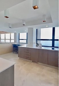 Comprar apartamento en Grove Isles Tower III C801-C802