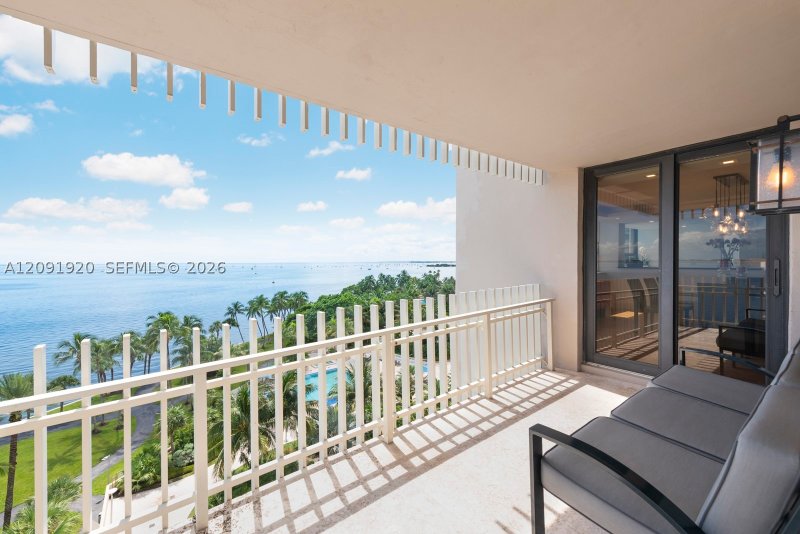 Condo for sale at Grove Isles Tower III C801-C802