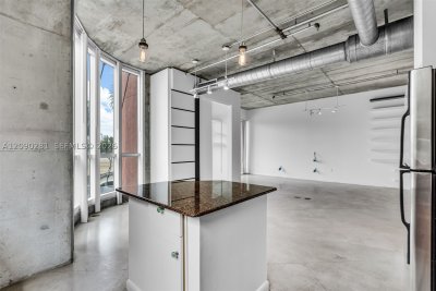 Comprar apartamento no Cite On The Bay 3212
