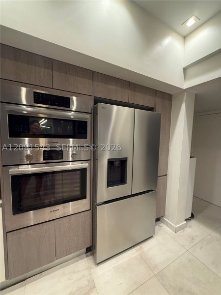 Aluguel de apartamento no One Bay Residences 103