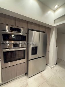 Aluguel de apartamento no One Bay Residences 103