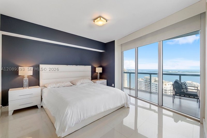 Apartment for rent at Icon Brickell Tower I 3905