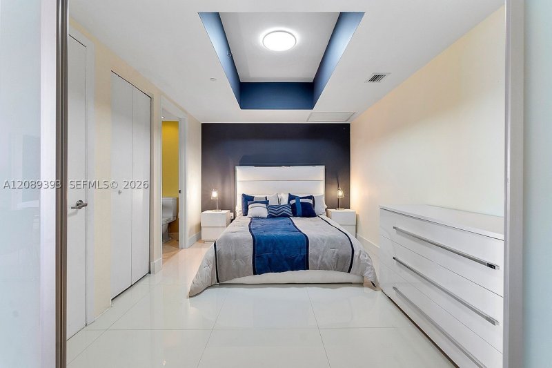Apartment for rent at Icon Brickell Tower I 3905