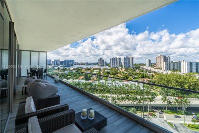 Alquiler de apartamento en Residences by Armani / Casa 1101