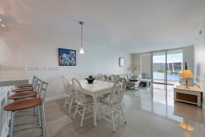 Comprar apartamento no Marina Bay Club 1009