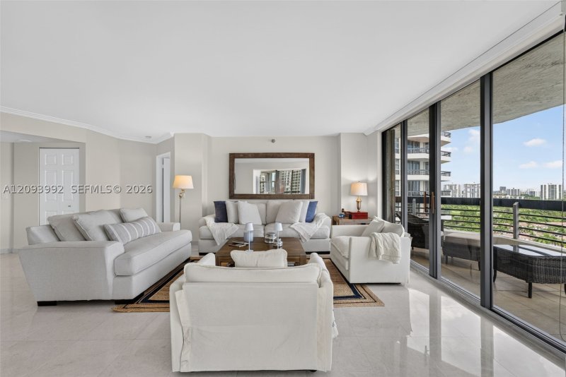 Condo for sale at Mystic Pointe 600 2012