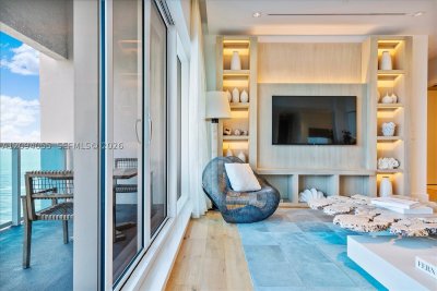 Comprar apartamento no 1 Hotel & Homes South Beach PH-1607