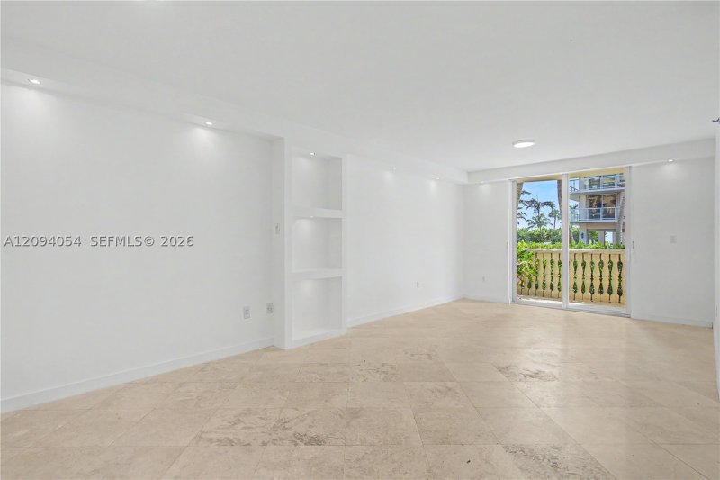 Comprar apartamento no Surfside Palms 115