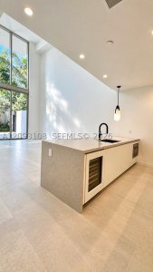 Aluguel de apartamento no 2200 Brickell GV11