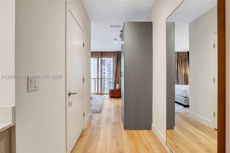 Comprar apartamento no Smart Brickell III 505