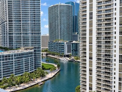 Aluguel de apartamento no Courts Brickell Key 2108