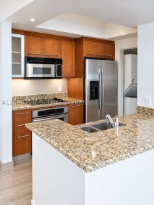 Aluguel de apartamento no Cosmopolitan 2412